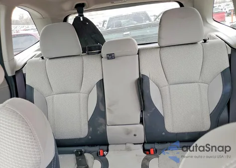 2019 Subaru Forester Premium z USA, uszkodzony, nr VIN JF2SKAEC9KH548032